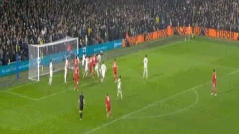 巴黎圣日耳曼官宣恩里克接任主帅，合同为期两年